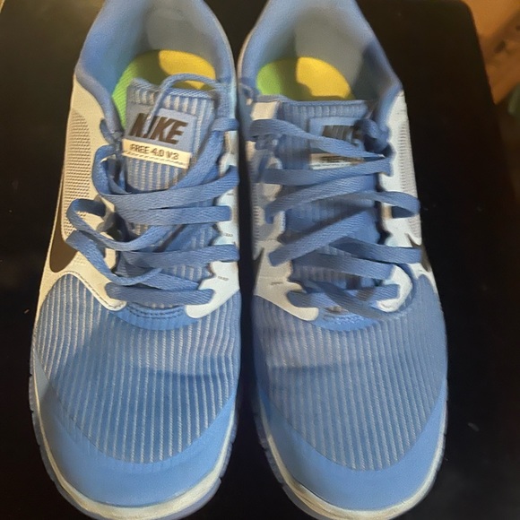 Women’s Nike Free Run 4.0 v3 - Like New! - Picture 2 of 4